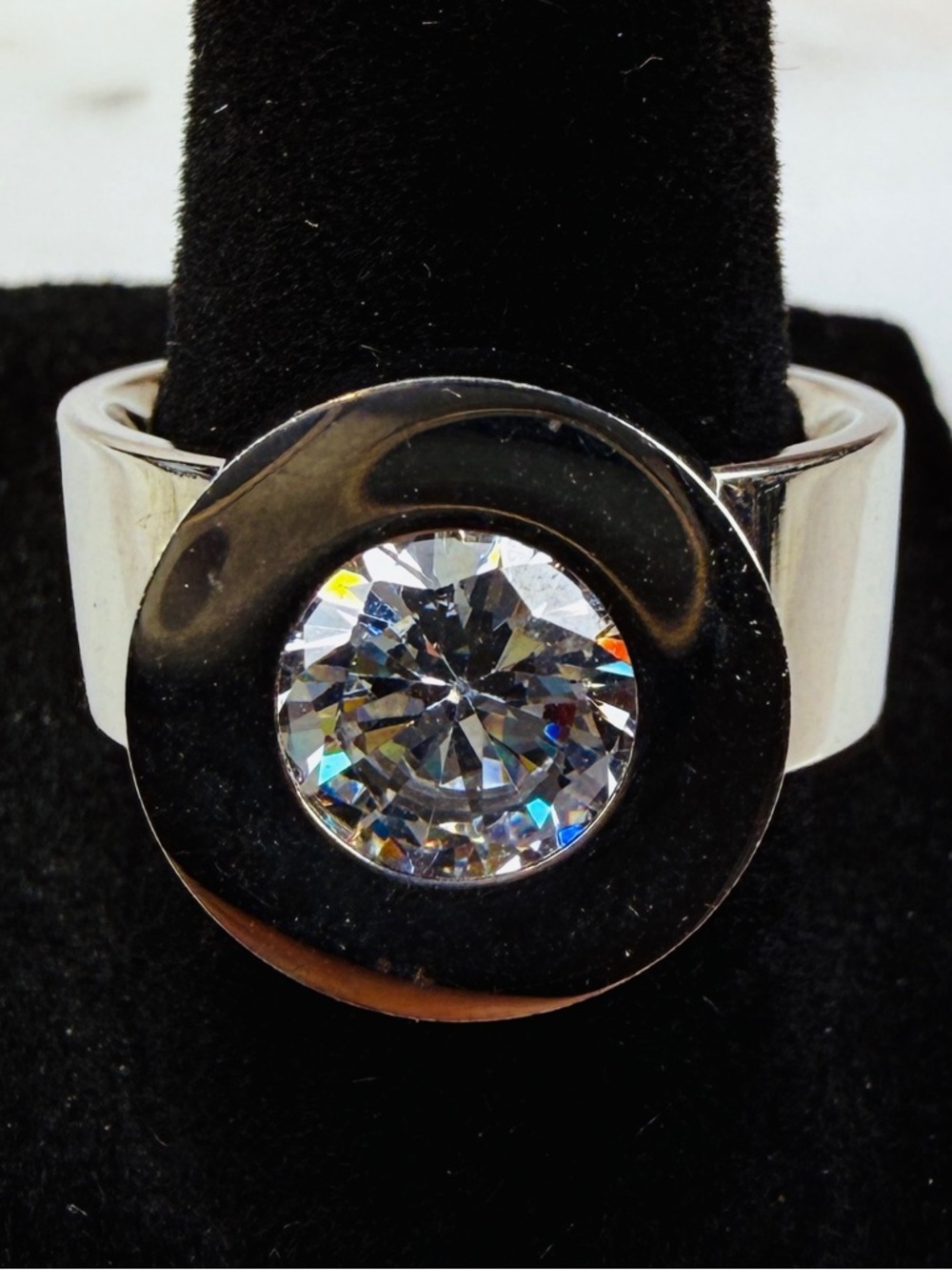 Silvertone clear bling size 8 modern vintage costume ring